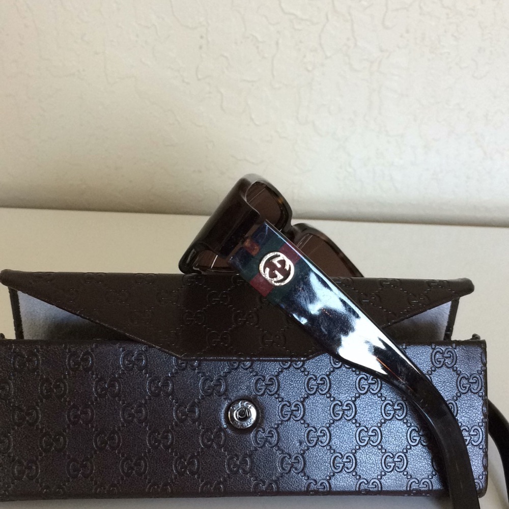 Gucci sun glasses